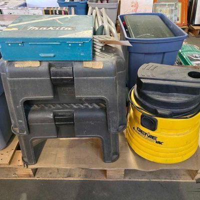 #2590 • Makita Drill 2 Step Stool Tool Boxes Genie 6 Gallon Wet/Dry Vac
