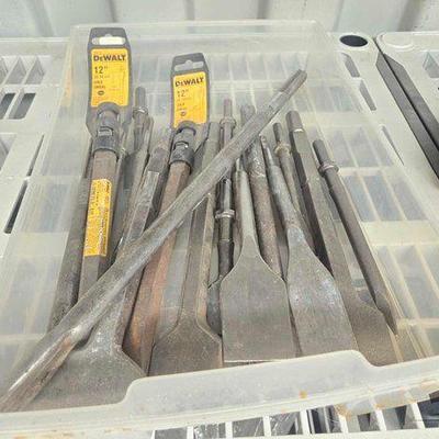 #8560 • (17) Chisels
