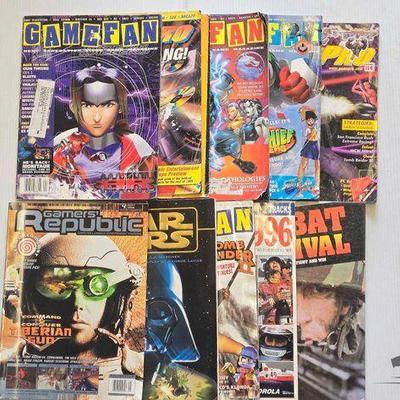 #8082 • (10) Magazines & Books
