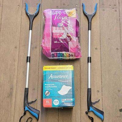 #7156 • (2) Grabber Reachers, Poise Pads & Assurance Premium Wash Cloth

