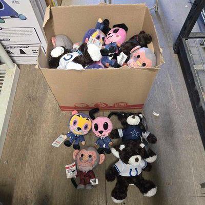 #4170 • Box of Plushies

