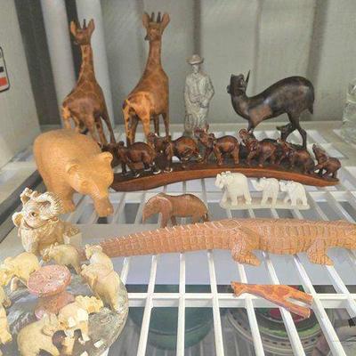 #8100 • (11) Wooden & Stone Animal Figures
