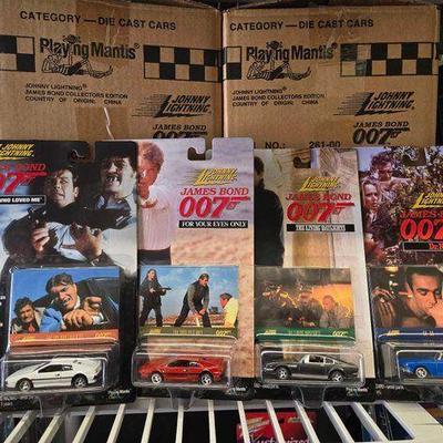 #4048 • NEW!!! (66) Johnny Lighting James Bond 007 Die-Cast Cars
