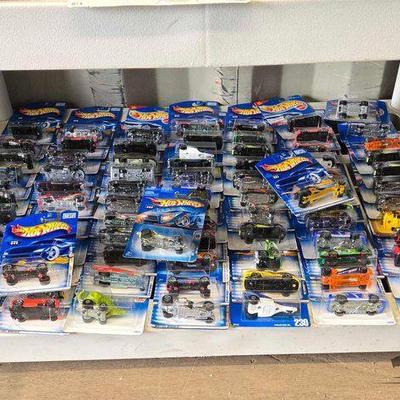 #4056 • NEW!!! (80) Hot Wheels Die-Cast Cars

