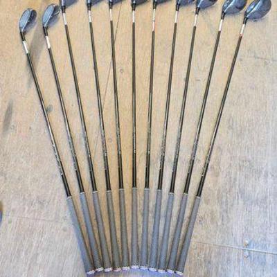 #4010 • NEW!!! (11) Golf Clubs
