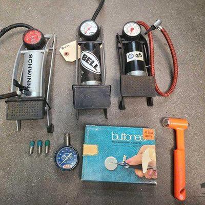 #2532 • Foot Pumps, Tire Gauge, Emergency Escape Hammer, Buttoneer
