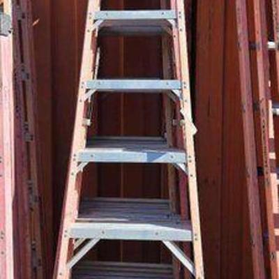 #90034 • (3) 8ft Ladders
