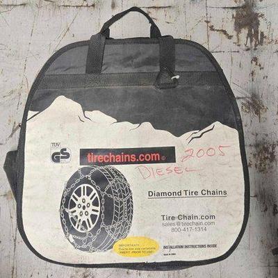 #8562 • Diamond Tire Chains In Carrying Case
