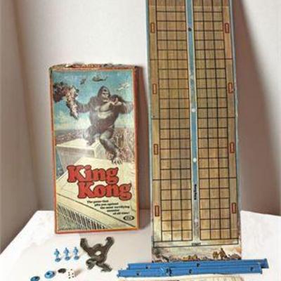 Original 1976 Ideal King Kong Board Game .jpg