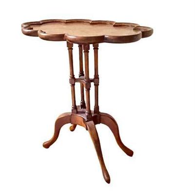 Vintage Georgian Style Pie Crust Accent Side Table