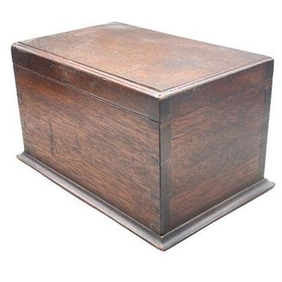 Mid-19th C Finely Crafted English Walnut Writing/Letter Box