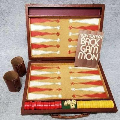 Mid century lowe bakelite backgammon game with leather case