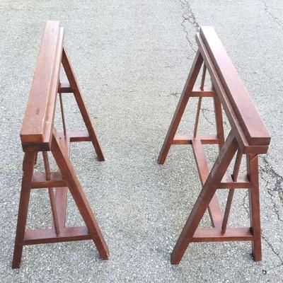 Adjustable trestle base pair