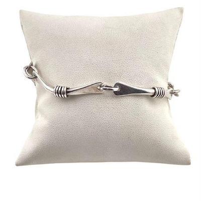 Lot 098 
Artisan Sterling Silver Long Link Bracelet