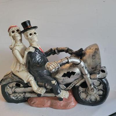 Skeleton Couple