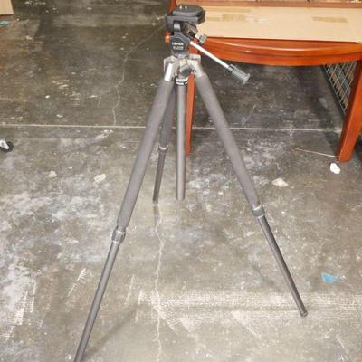 Tiffen Magnum XL Professional Tripod