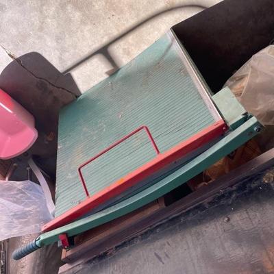 Estate sale photo