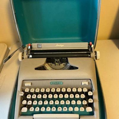 Vintage Royal Typewrter