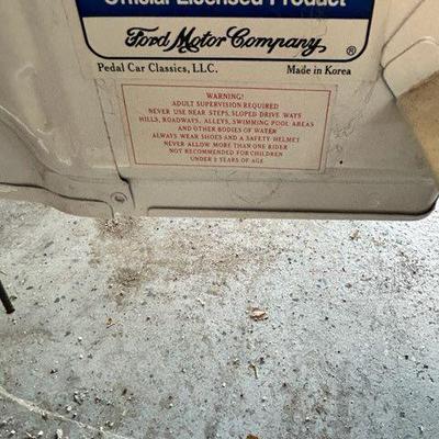 Estate sale photo
