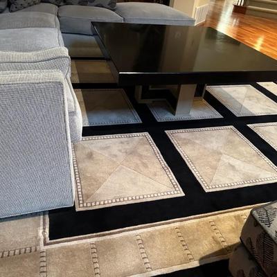 9 x 12 rug - works well with the coffee table and the side table
