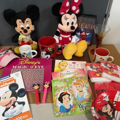 Disney Lot - Older Mickey Mouse