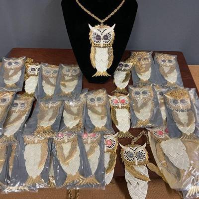 Metal Articulated Owl Necklaces