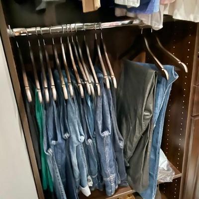 Huge Clothing Collection for men.  XXXL and Shoes Sizes 13-14 Gucci and other designers. 