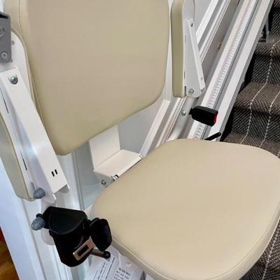 One of TWO new chairlifts that have NEVER been used. We have a delivery service available...
