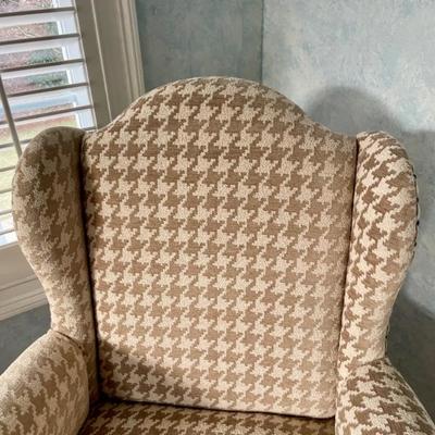 Houndstooth  tan fabric wingback