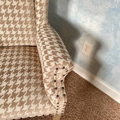 Houndstooth  tan fabric wingback