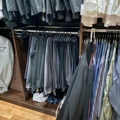 Huge Clothing Collection for men.  XXXL and Shoes Sizes 13-14 Gucci and other designers. 