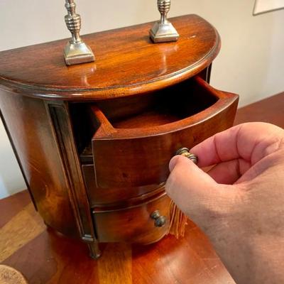 MINIATURE chest