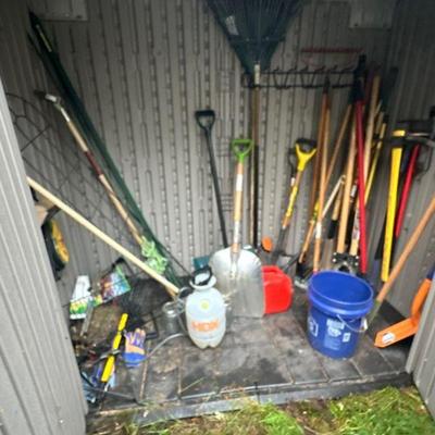 Lawn & garden supplies