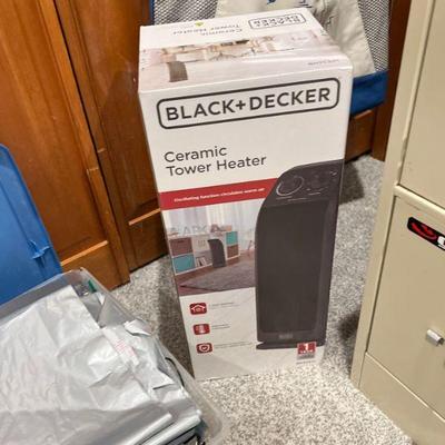 Black + Decker ceramic tower heater