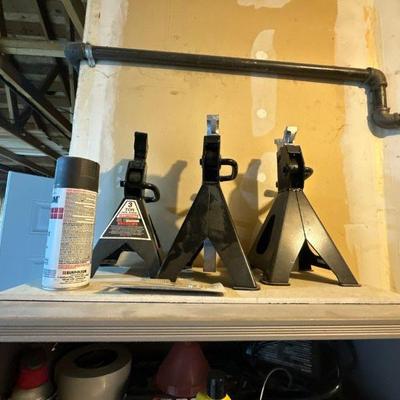 Jack stands