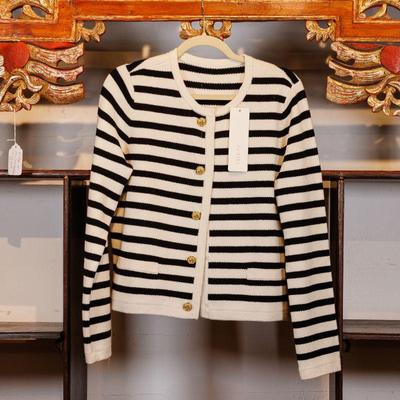 Please visit our showroom Dec 20-22 to purchase an item.