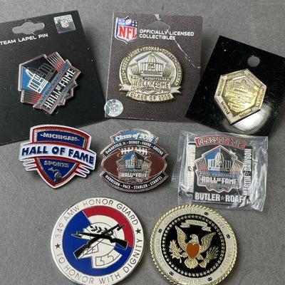 Lot 135 | Hall of Fame Pins & Medals
