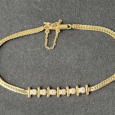 Lot 44 | 14K Gold & Diamond Bracelet
