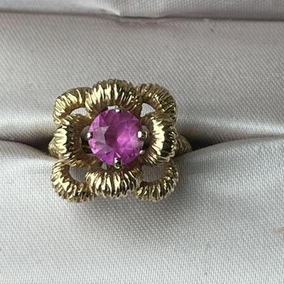 Lot 17 | 14K Gold & Ruby Ring Size 7
