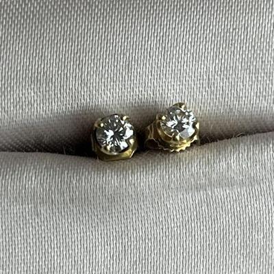 Lot 143 | 14K Yellow Gold Diamond Studs
