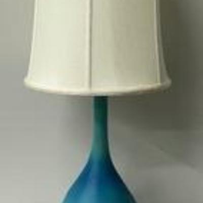 Vintage Mid Century Modern Blended Blue Teardrop Table Lamp 

Beautiful hues of blue! Some surface wear/marks consistent with age and...