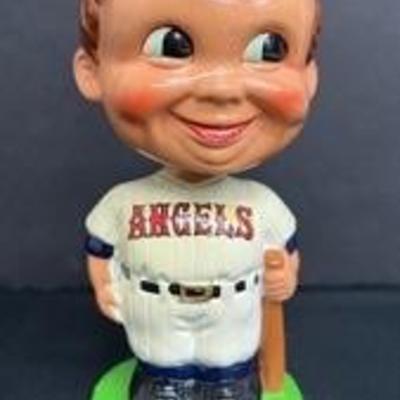  Los Angeles Angels Baseball Bobblehead Nodder - Early 1960ʻs

Minor chips

6 1/2" tall