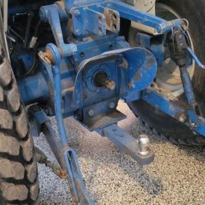 Ford 1520 - 4WD Tractor - 1829 Hrs - + Mower Deck