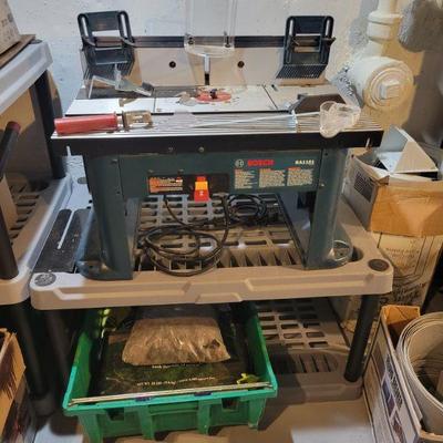 Bench Router Table and Router 