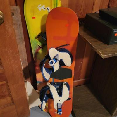 Sale Photo Thumbnail #142: Kids Snow Boards 