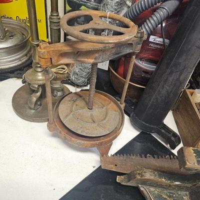 Estate sale photo