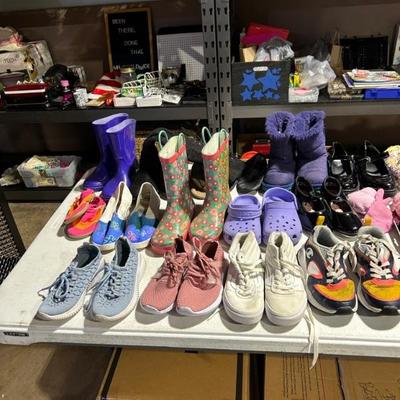 Girl kids shoes.
