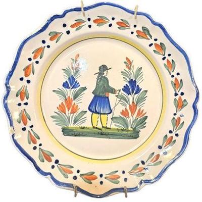 Lot 086  
Antique Hand Painted Henriot Quimper France Wall Plate