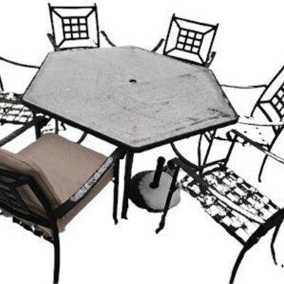 Lot 246   
Patio Table and Six Chairs with Cushions