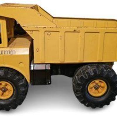 Lot 162  
Vintage Metal Tonka Dump Truck